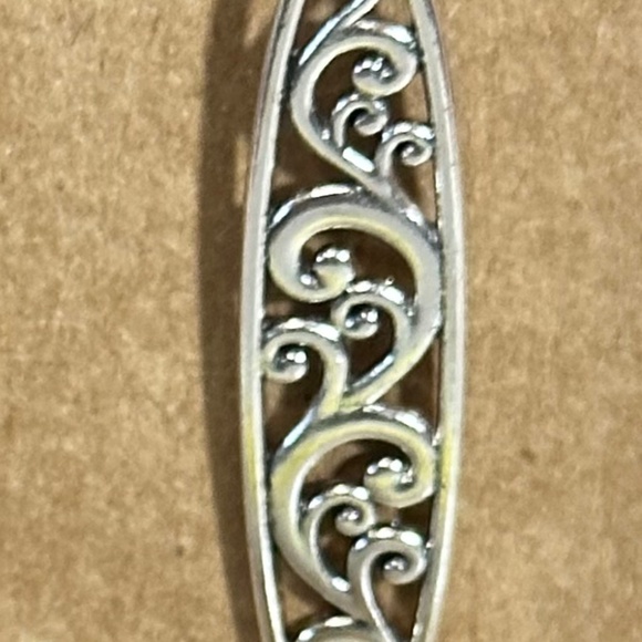 2/$20 Silver tone long marquee w/filigree & swirl hook earrings NWOT - Picture 9 of 10